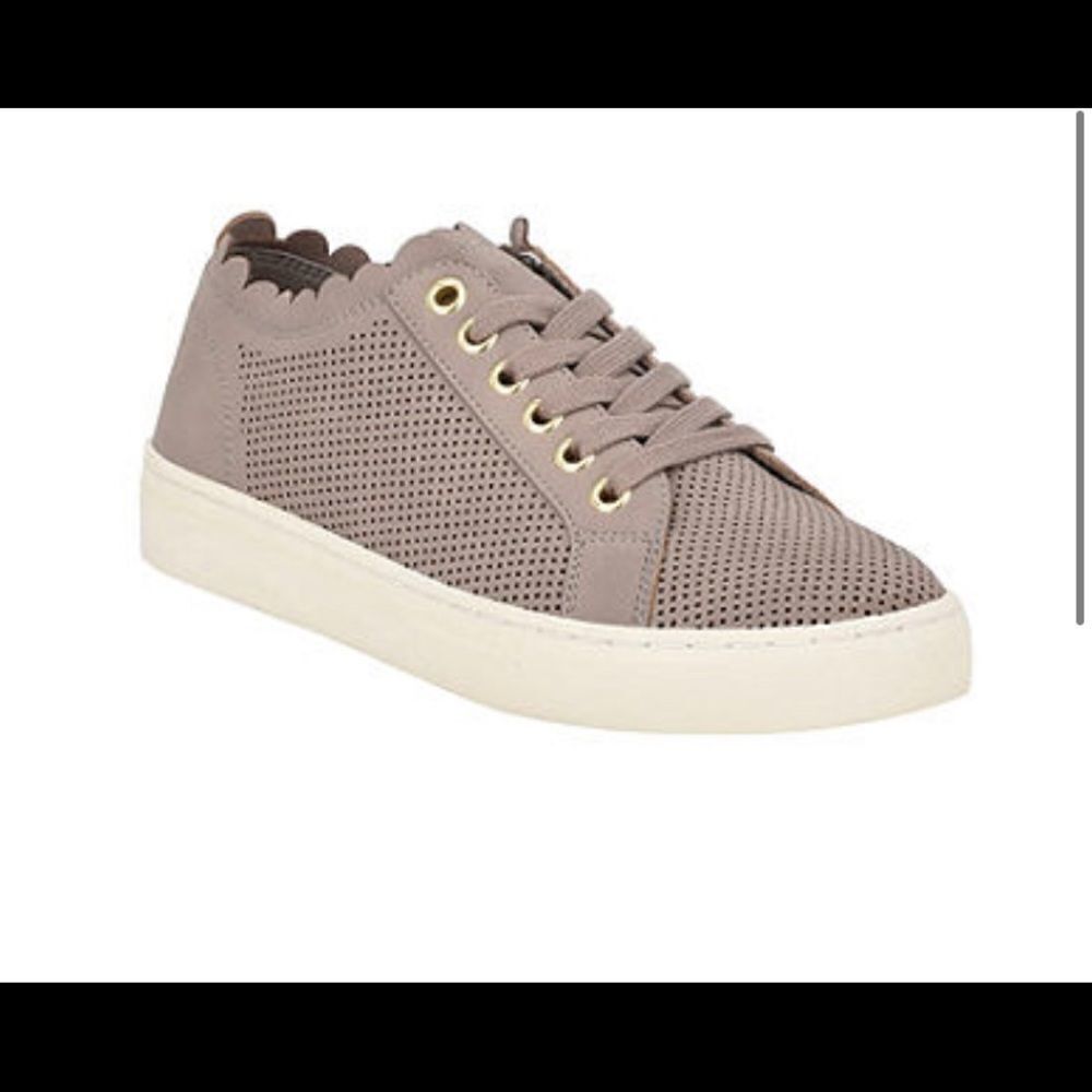 Indigo Rd. Kyrie Womens Sneakers